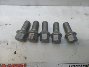 Used Set of wheel bolts Mercedes ML-Klasse Price on request offered by N Kossen Autorecycling BV