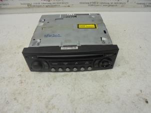 Used Radio CD player Peugeot 307 SW (3H) 1.6 HDi 16V Price on request offered by N Kossen Autorecycling BV