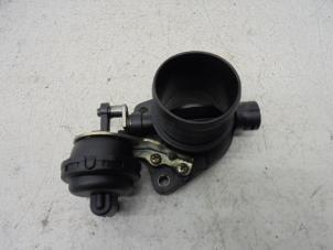 Used Throttle body Renault Laguna II Grandtour (KG) 1.9 dCi 120 Price on request offered by N Kossen Autorecycling BV