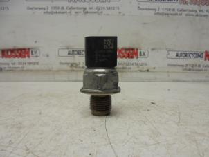 Used Fuel pressure sensor Ford Transit 2.2 TDCi 16V Euro 5 Price on request offered by N Kossen Autorecycling BV