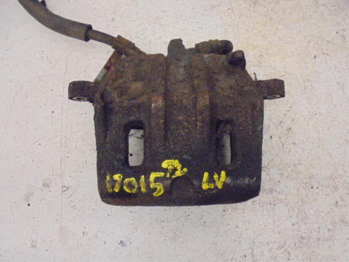 Front brake calliper, left from a Kia Sorento 2005