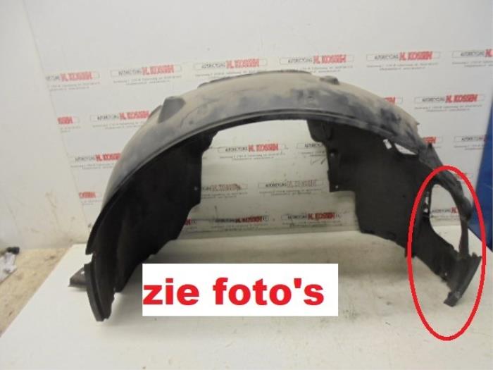 Używane Nadkole BMW Z4 Cena na żądanie oferowane przez N Kossen Autorecycling BV