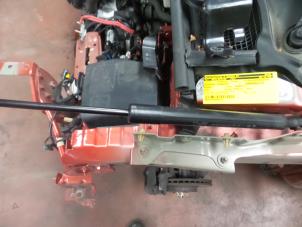 Gebrauchte Gasdämpfer Motorhaube links Renault Clio IV (5R) 0.9 Energy TCE 90 12V Preis auf Anfrage angeboten von N Kossen Autorecycling BV