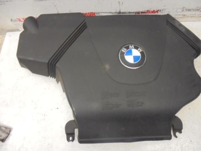 Gebrauchte Abdeckblech Motor BMW 3 serie (E46/4) 318i 16V Preis auf Anfrage angeboten von N Kossen Autorecycling BV