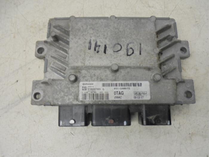 Engine management computer Ford Fiesta 6 (JA8), 2008 / 2018 1.4 16V, Hatchback, Petrol, 1.388cc, 71kW (97pk), FWD, SPJA; EURO4; SPJC; SPJE, 2008-10 / 2017-04 (Used)
