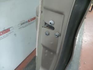 Used Rear door mechanism 4-door, right Chevrolet Express Price on request offered by N Kossen Autorecycling BV