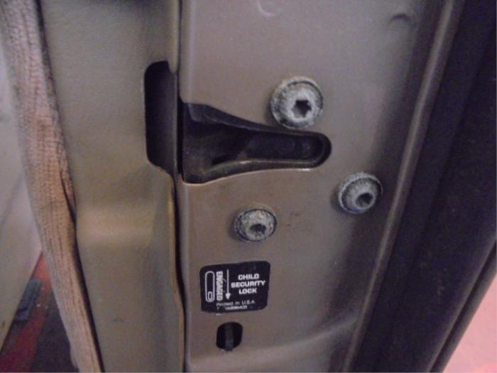 Mechanizm zamka tylnych drzwi samochodu dostawczego z Chevrolet Express 1997