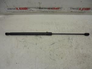 Used Rear gas strut, right Ford Fiesta 6 (JA8) 1.4 16V Price on request offered by N Kossen Autorecycling BV