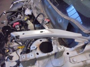 Used Bonnet Hinge Nissan Note (E11) 1.6 16V Price on request offered by N Kossen Autorecycling BV