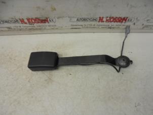 Used Front seatbelt buckle, left Renault Clio IV (5R) 0.9 Energy TCE 90 12V Price on request offered by N Kossen Autorecycling BV