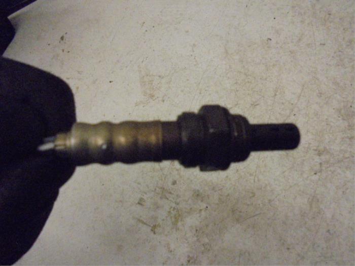 Sonde lambda d'un Daihatsu Cuore (L251/271/276)  2006