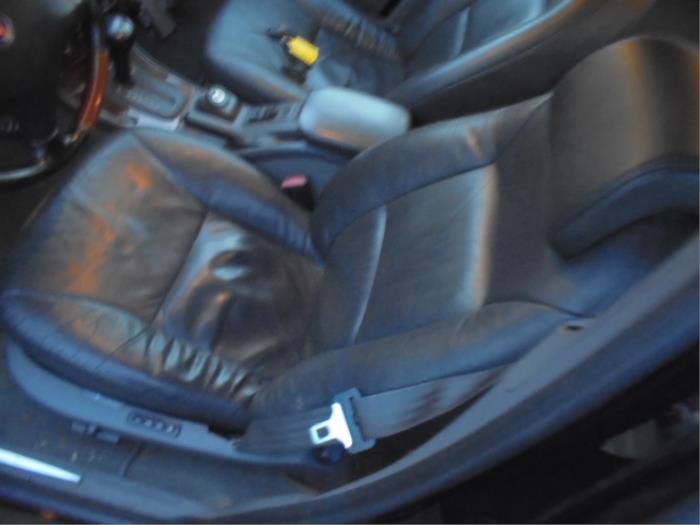 Seat, left from a Saab 9-5 (YS3E) 3.0 t V6 24V 1999