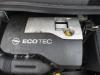 Couverture moteur d'un Opel Zafira (F75), 1998 / 2005 2.2 16V, MPV, Essence, 2.198cc, 108kW (147pk), FWD, Z22SE; EURO4, 2002-08 / 2005-07, F75 2003