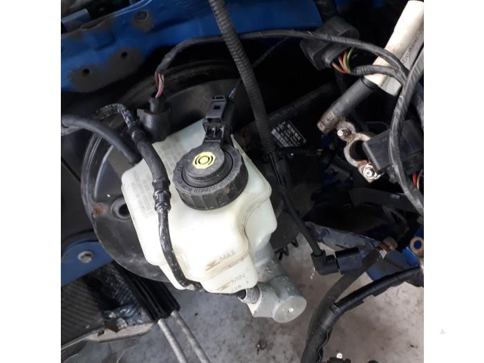 Usados Servofreno Volkswagen Golf V (1K1) 1.4 16V Precio de solicitud ofrecido por N Kossen Autorecycling BV