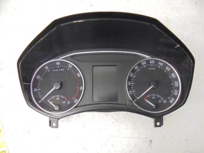 Begagnade Instrumentpanel Skoda Octavia Combi (1Z5) 1.8 TSI 16V Pris på förfrågan erbjuds av N Kossen Autorecycling BV