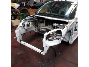 Usados Panel frontal Peugeot 206+ (2L/M) 1.4 XS Precio de solicitud ofrecido por N Kossen Autorecycling BV
