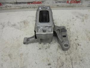 Used Engine mount Volkswagen Tiguan (5N1/2) 1.4 TSI 16V Price on request offered by N Kossen Autorecycling BV