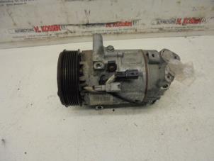 Used Air conditioning pump Renault Clio IV (5R) 0.9 Energy TCE 90 12V Price on request offered by N Kossen Autorecycling BV