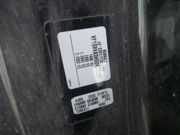 Rear door 4-door, left from a Renault Clio IV (5R) 0.9 Energy TCE 90 12V 2014