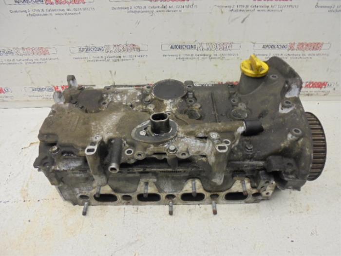 Usagé Culasse Renault Scenic Prix sur demande proposé par N Kossen Autorecycling BV