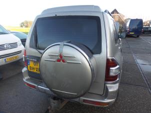 Used Minibus/van rear door window Mitsubishi Pajero Hardtop (V6/7) 3.2 DI-D 16V Price on request offered by N Kossen Autorecycling BV
