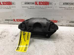 Used Front brake calliper, right Renault Clio IV (5R) 0.9 Energy TCE 90 12V Price on request offered by N Kossen Autorecycling BV