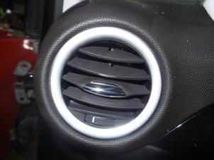 Gebrauchte Luftgitter Seite Opel Adam Preis auf Anfrage angeboten von N Kossen Autorecycling BV