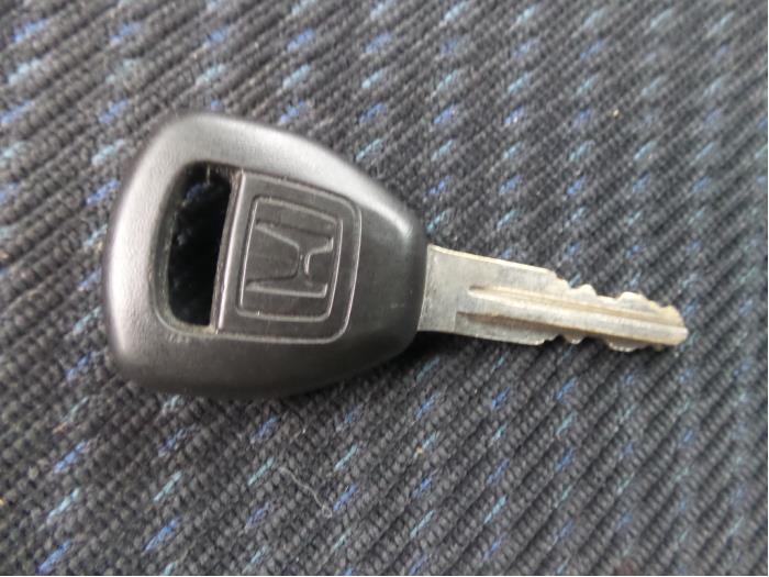 Serrure de contact + clé d'un Honda CRX (EG/EH) 1.6 ESi 16V 1996