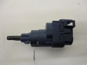 Used Clutch switch Volkswagen Up! (121) 1.0 12V 60 Price on request offered by N Kossen Autorecycling BV