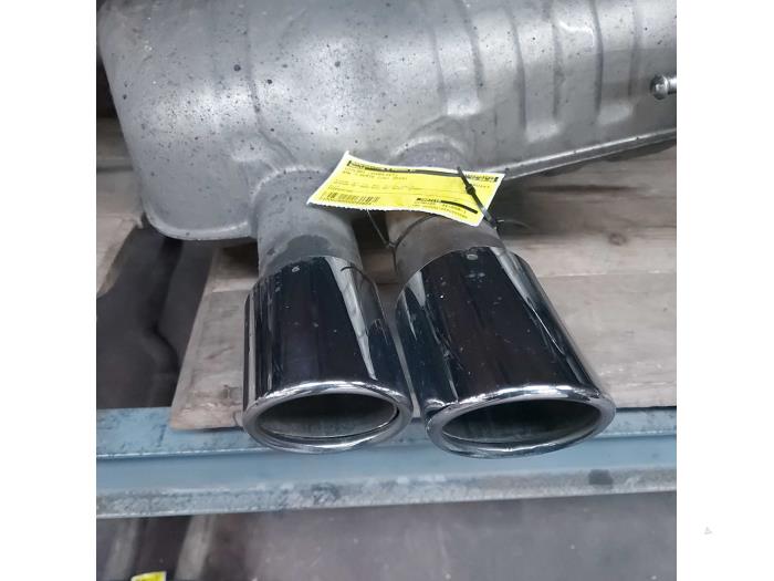 Gebrauchte Auspuff Enddämpfer BMW 7 serie (F01/02/03/04) 730d 24V Preis auf Anfrage angeboten von N Kossen Autorecycling BV