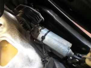 Used Seat motor Mercedes CLK (W209) 5.0 500 V8 24V Price on request offered by N Kossen Autorecycling BV