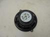 Speaker from a Renault Clio IV (5R) 0.9 Energy TCE 90 12V 2014