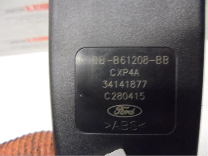 Wtyk pasa bezpieczenstwa lewy przód z Ford Fiesta 6 (JA8) 1.0 Ti-VCT 12V 65 2015