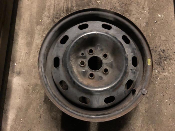 Używane Obrecz Chrysler Sebring (JR) 2.0 16V Cena na żądanie oferowane przez N Kossen Autorecycling BV