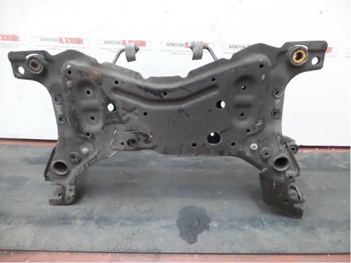 Usados Subchasis Volvo V50 (MW) 2.0 D3 20V Precio de solicitud ofrecido por N Kossen Autorecycling BV