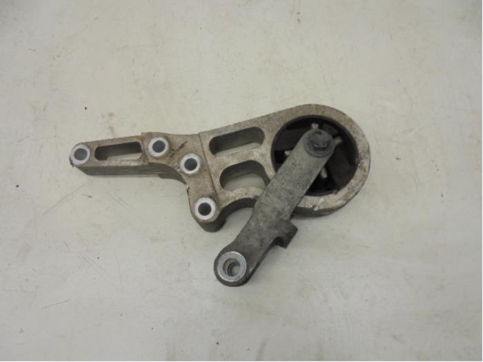 Used Engine mount Volvo V50 (MW) 2.0 D3 20V Price on request offered by N Kossen Autorecycling BV