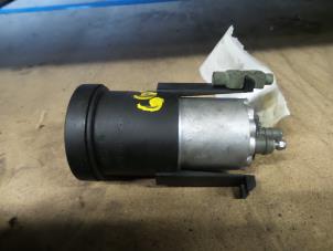 Usados Bomba eléctrica de combustible BMW 5 serie (E60) 525d 24V Precio de solicitud ofrecido por N Kossen Autorecycling BV