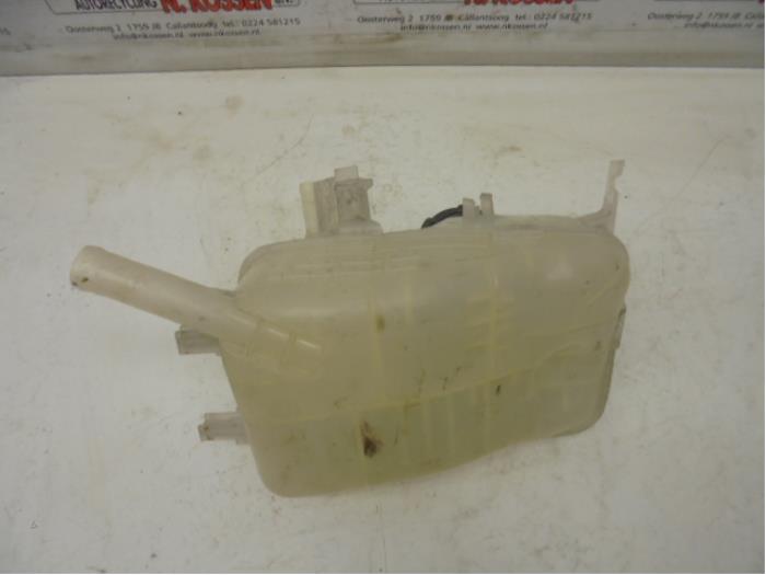 Expansion vessel from a Renault Grand Scénic III (JZ) 1.4 16V TCe 130 2011