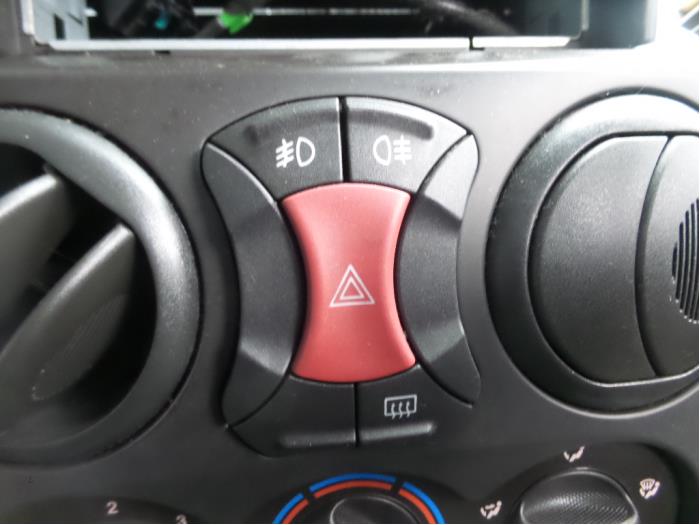 Panic lighting switch from a Fiat Doblo 2007