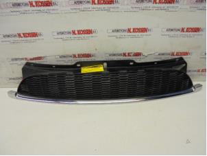 Usados Rejilla Mini Clubman Precio de solicitud ofrecido por N Kossen Autorecycling BV