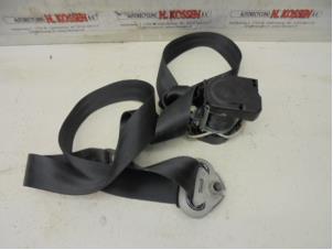 Used Front seatbelt, right Volkswagen Transporter T5 2.5 TDi PF Price on request offered by N Kossen Autorecycling BV