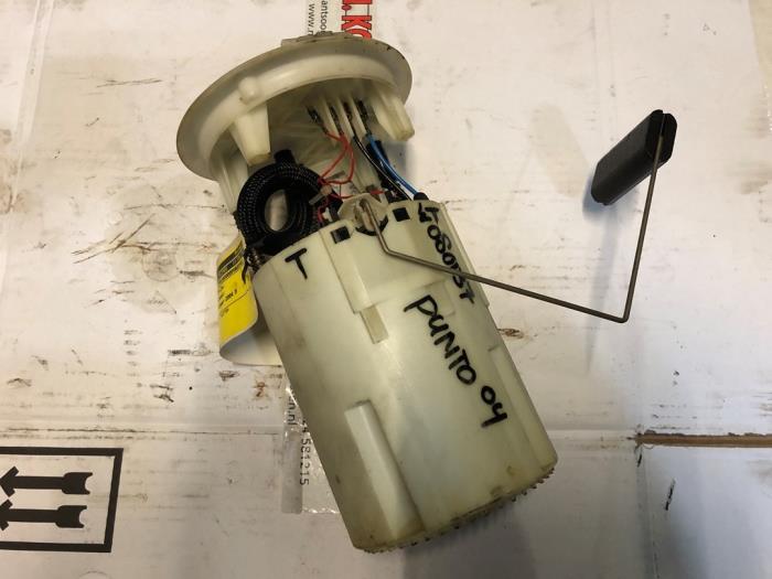 Begagnade Bensinpump Fiat Punto II (188) 1.3 JTD Multijet 16V Pris på förfrågan erbjuds av N Kossen Autorecycling BV