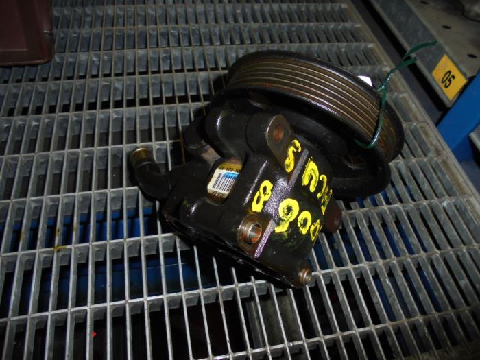 Usagé Pompe de direction Ford Focus 1 1.6 16V Prix sur demande proposé par N Kossen Autorecycling BV
