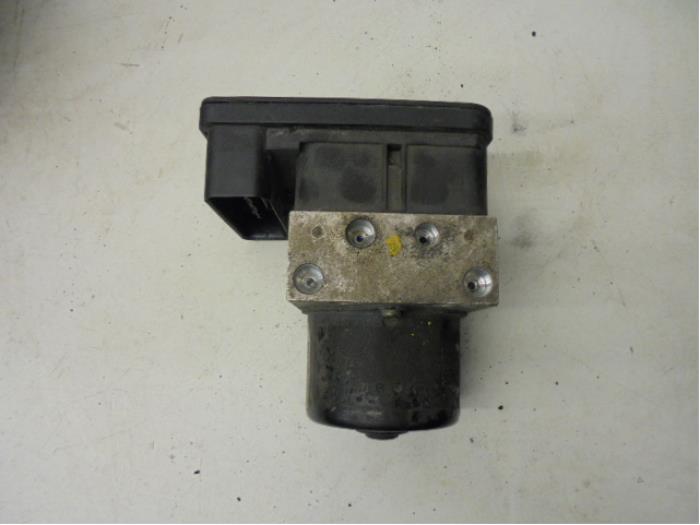 Used ABS pump Renault Laguna II Grandtour (KG) 1.8 16V Price on request offered by N Kossen Autorecycling BV