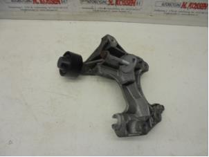 Used Drive belt tensioner Renault Clio IV (5R) 0.9 Energy TCE 90 12V Price on request offered by N Kossen Autorecycling BV