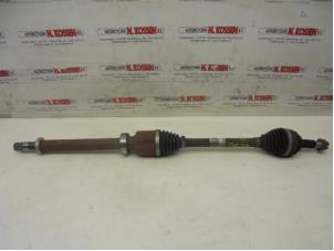 Used Front drive shaft, right Renault Clio IV (5R) 0.9 Energy TCE 90 12V Price on request offered by N Kossen Autorecycling BV