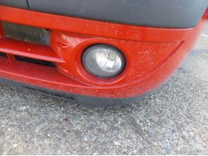Used Fog light, front left Renault Clio II (BB/CB) 1.4 16V Price on request offered by N Kossen Autorecycling BV