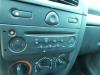 Radio CD player from a Renault Clio II (BB/CB), 1998 / 2016 1.4 16V, Hatchback, Petrol, 1.390cc, 72kW (98pk), FWD, K4J710; K4J711; K4J712; K4J713; K4J700, 2000-02 / 2008-07 2001