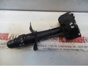 Used Indicator switch Renault Clio II (BB/CB) 1.4 16V Price on request offered by N Kossen Autorecycling BV