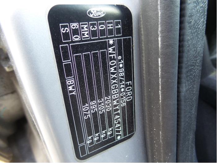 Clapet réservoir d'un Ford Mondeo III Wagon 1.8 16V 2001